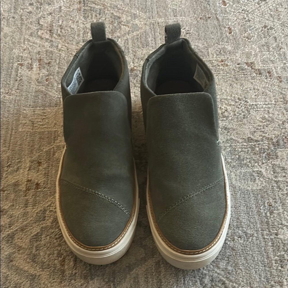 Toms’s Green Suede Slip-On Sneakers